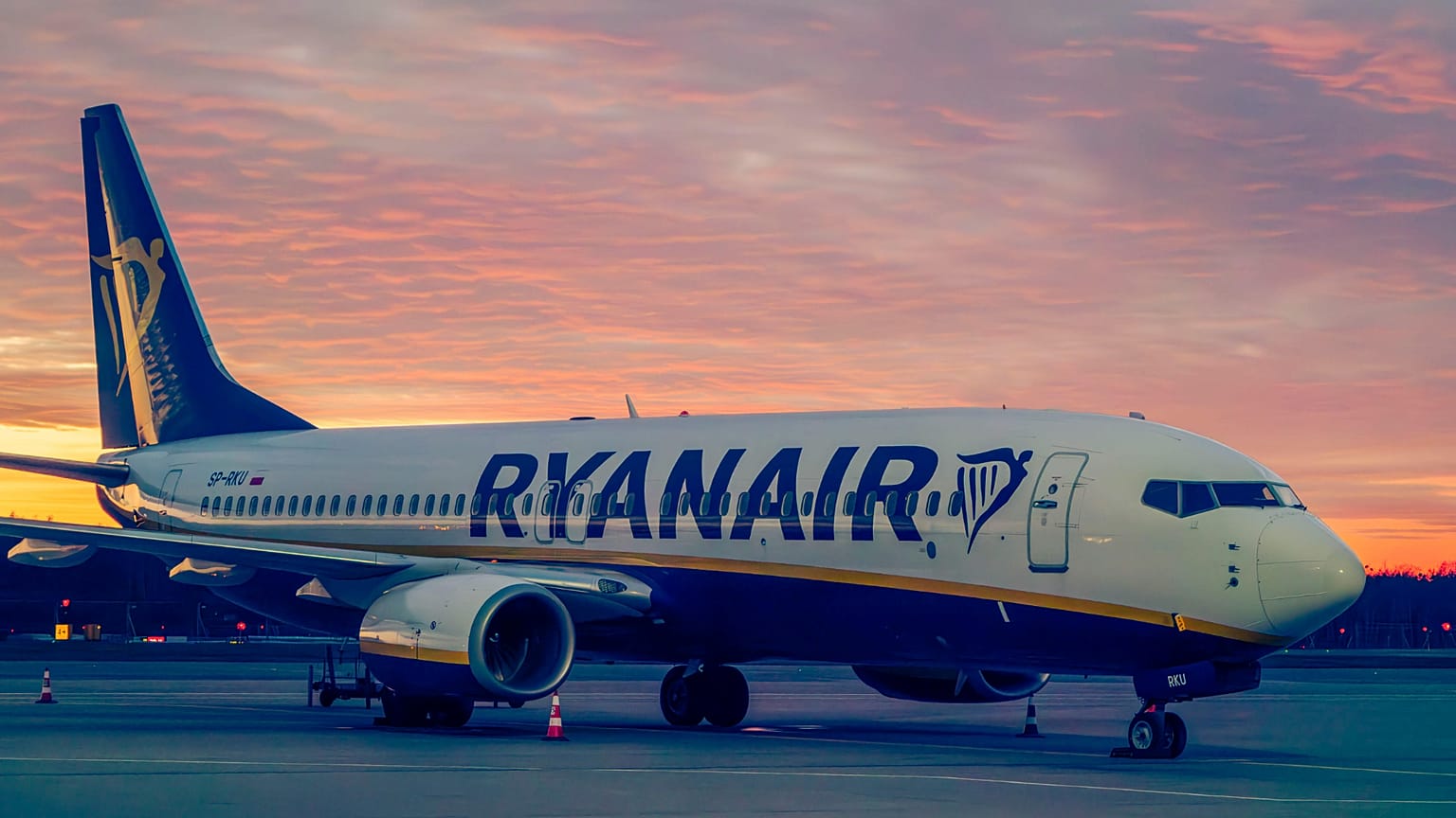 Ryanair apre una base a Rimini: due aerei, 17 rotte e cinque nuove destinazioni dal 2027