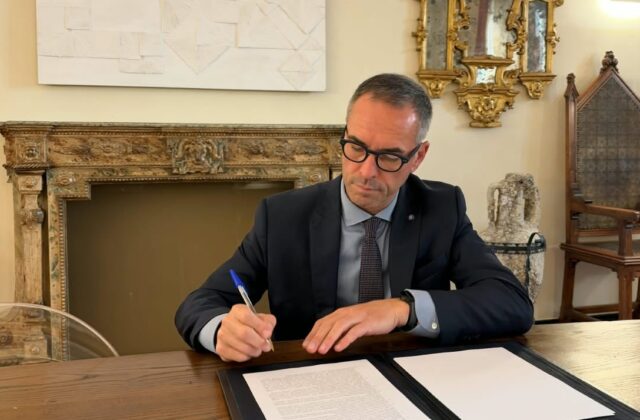 San Marino signs agreement to hire teachers and educators