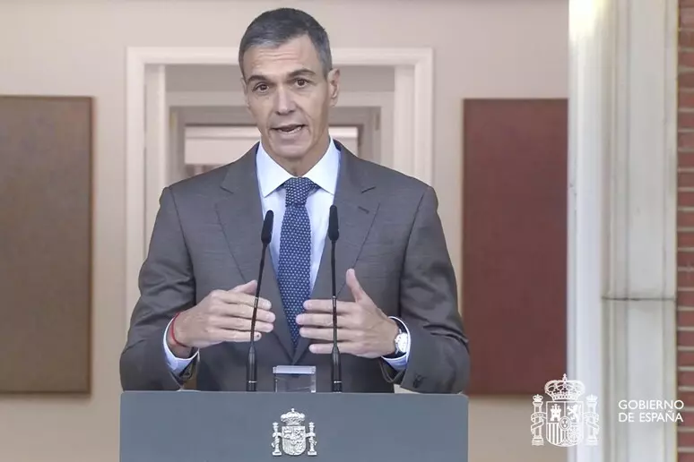 Spagna, Sánchez annuncia elezioni anticipate il 29 novembre