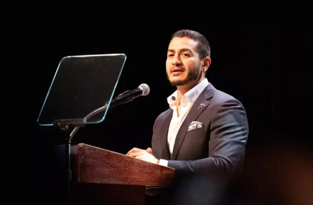 Trump attacca El-Sayed: “Jihadista pazzo”. Il candidato: “Sa che mi chiamo Abdul”