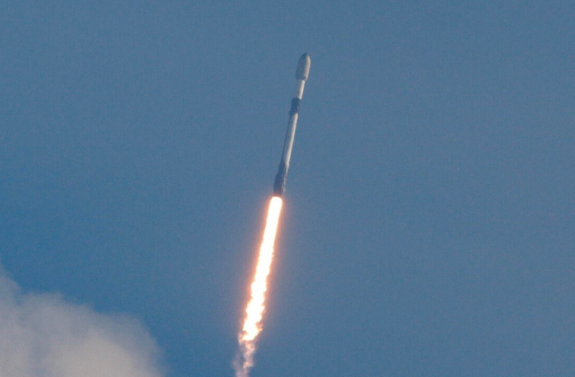 Ucraina, dalla Casa Bianca l’ordine di limitare le comunicazioni satellitari sul campo di battaglia