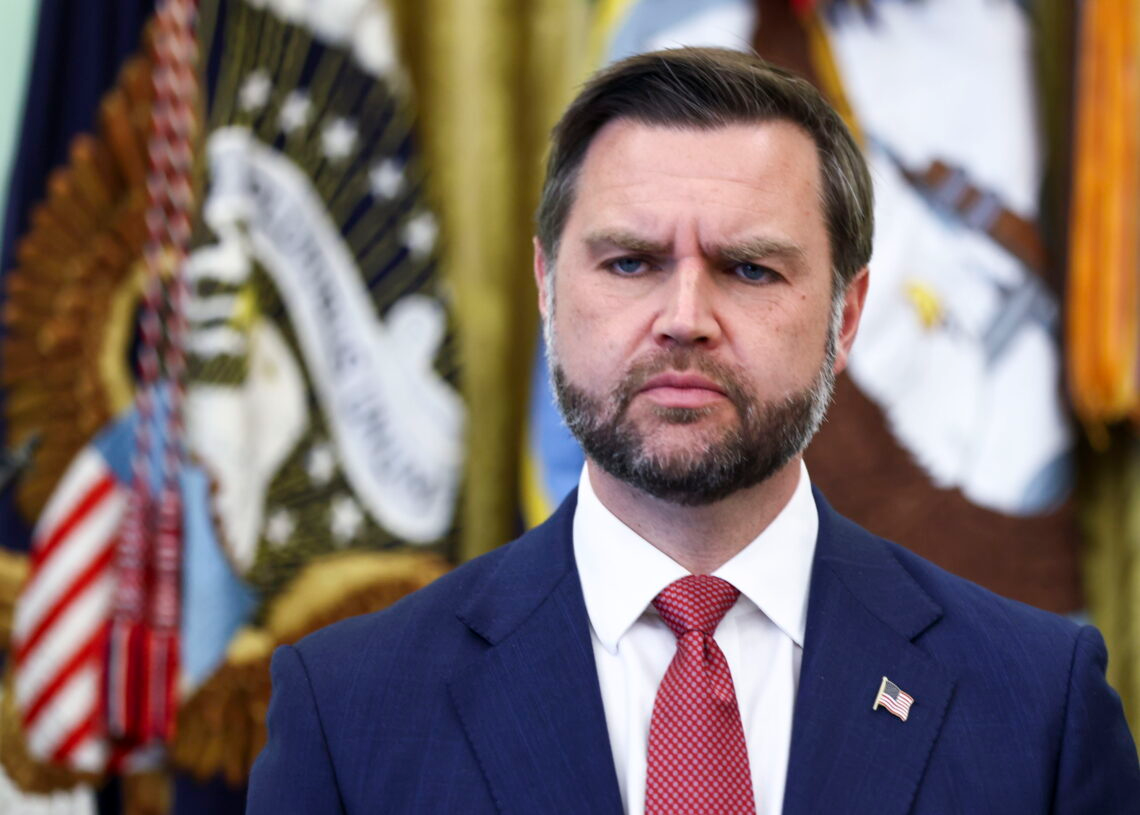 Usa-Iran, Vance tenta la via diplomatica per evitare un nuovo attacco